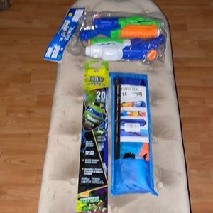 2 kites 2 water guns 🙌